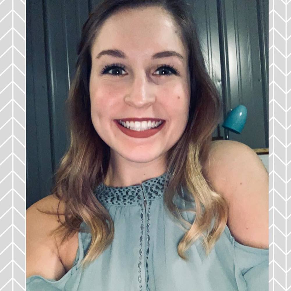Meet your Posher, Danielle